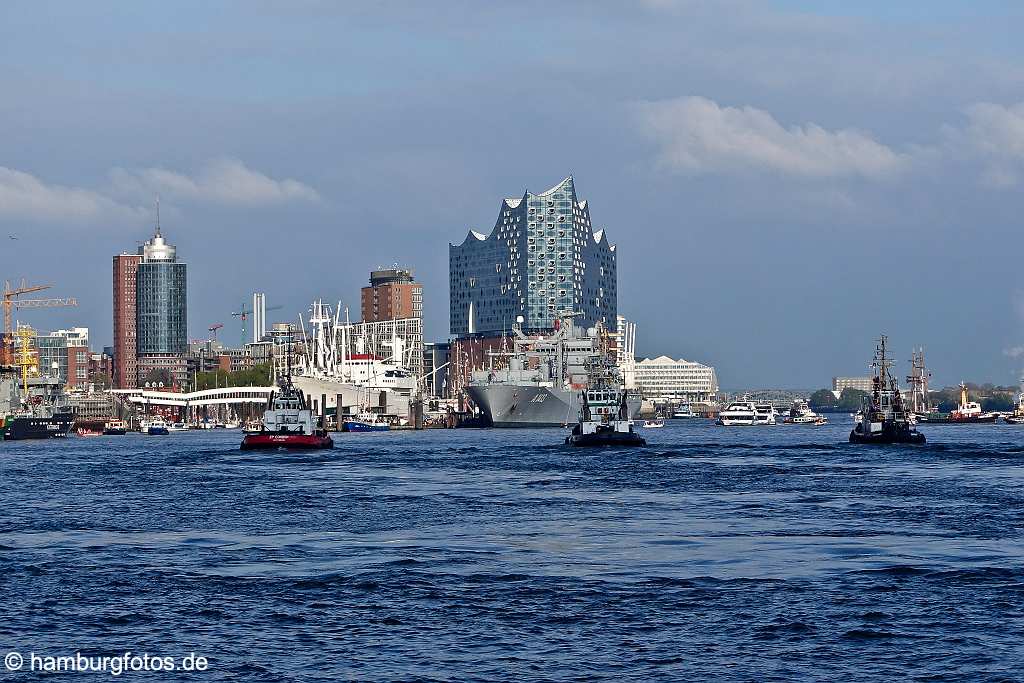 id526040 Hafengeburtstag Hamburg 2017, Hafencity mit Elphi