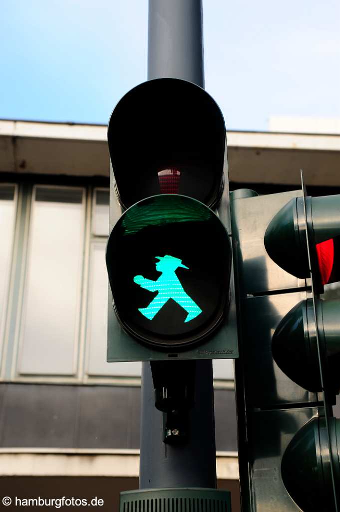 berlin_topbild_BT013 Berlin, grünes Ampelmännchen