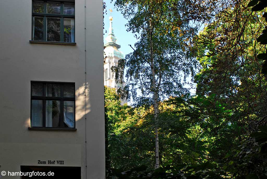 berlin_topbild_BT040 Berlin, Hinterhof-Idylle