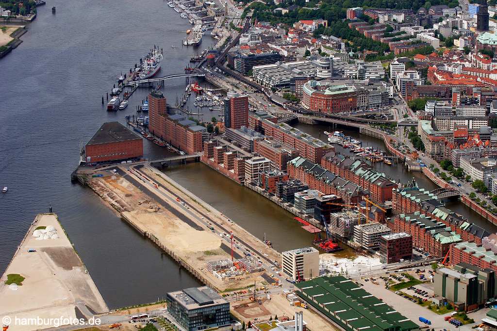 id103253 Luftbild Hamburg | Hafencity und Speicherstadt Mai 2005