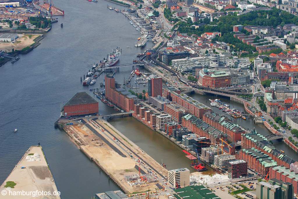 id103254 Luftbild Hamburg | Hafencity und Speicherstadt Mai 2005