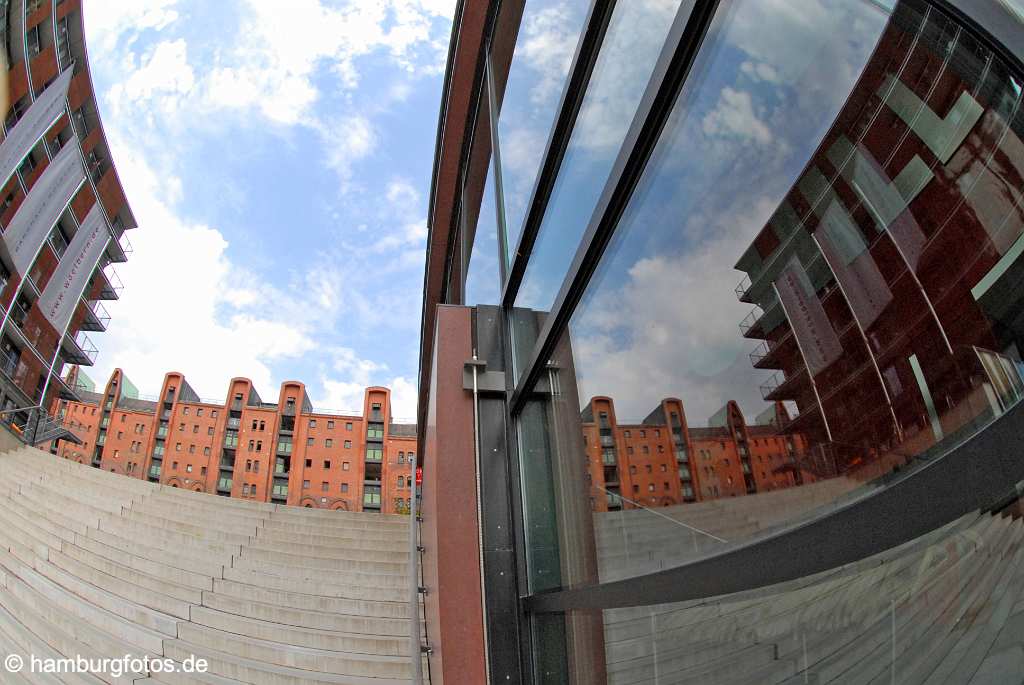 id501743 Hamburg-Hafencity, Bauwerke der historischen Speicherstadt 2008