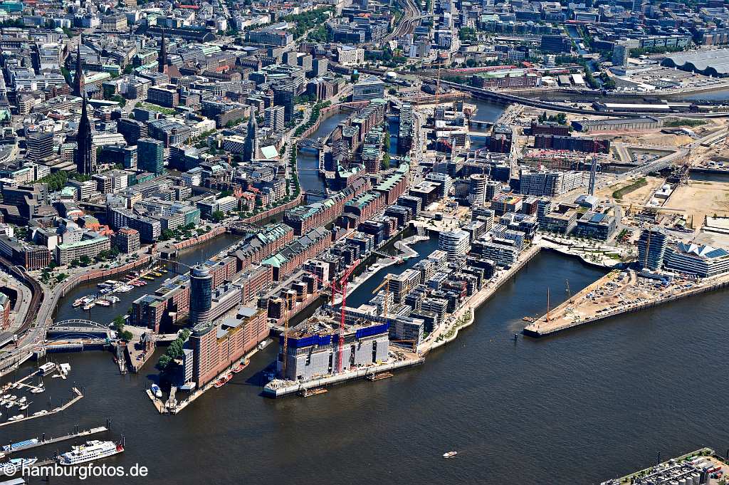 id505833 Luftbild der Hafencity Hamburg 2009