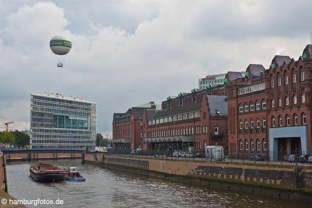 id520367 Zollkanal mit Schute, Bürohaus Deichtor