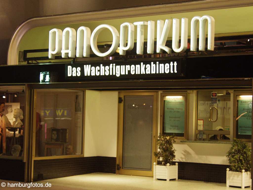 id104957 Reeperbahn | Panoptikum