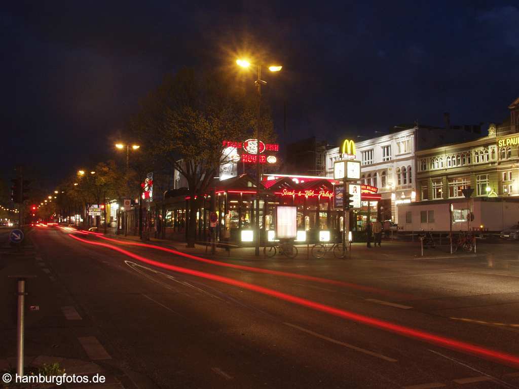 id104999 Reeperbahn | alter Spielbudenplatz vor 01/2006 bei Nacht, Reeperbahn