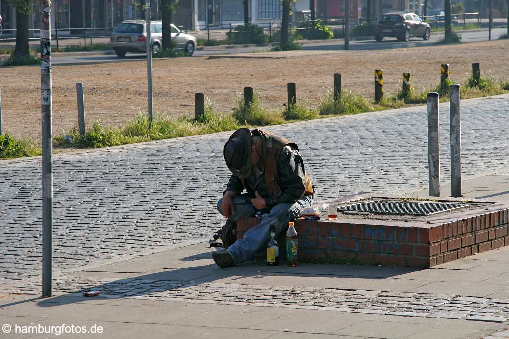 id105047 Reeperbahn | Betrunkener