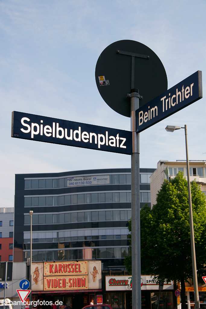 id105075 Spielbudenplatz | Motive rund um die Reeperbahn | Strassenschild Spielbudenplatz