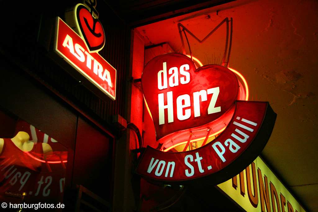 id113111 Hamburg St. Pauli, Reeperbahn, "Das Herz von St. Pauli"