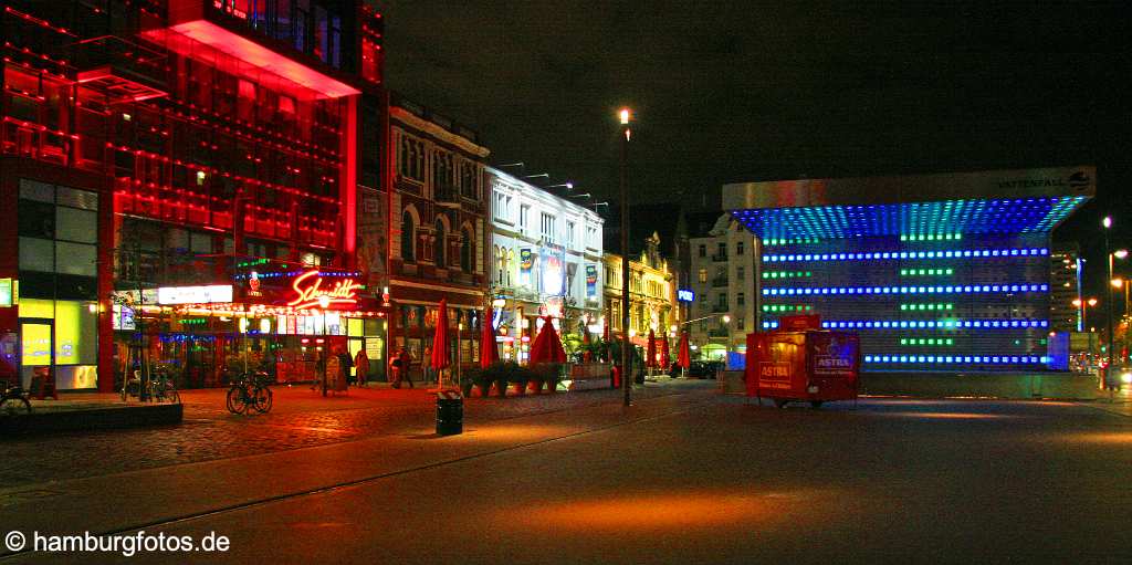 id113113 Hamburg St. Pauli, Reeperbahn, Speilbudenplatz bei Nacht