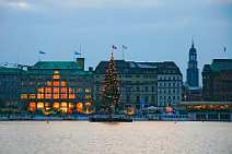 id105623 Hansestadt Hamburg | Fotografien zum Thema Winter und Weihnachten | Binnenalster, Skyline