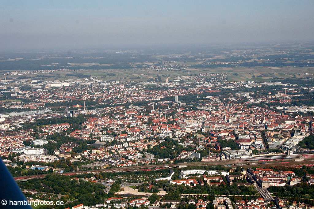 id108022 Augsburg aus der Vogelperspektive | Augsburg from a bird's eye view