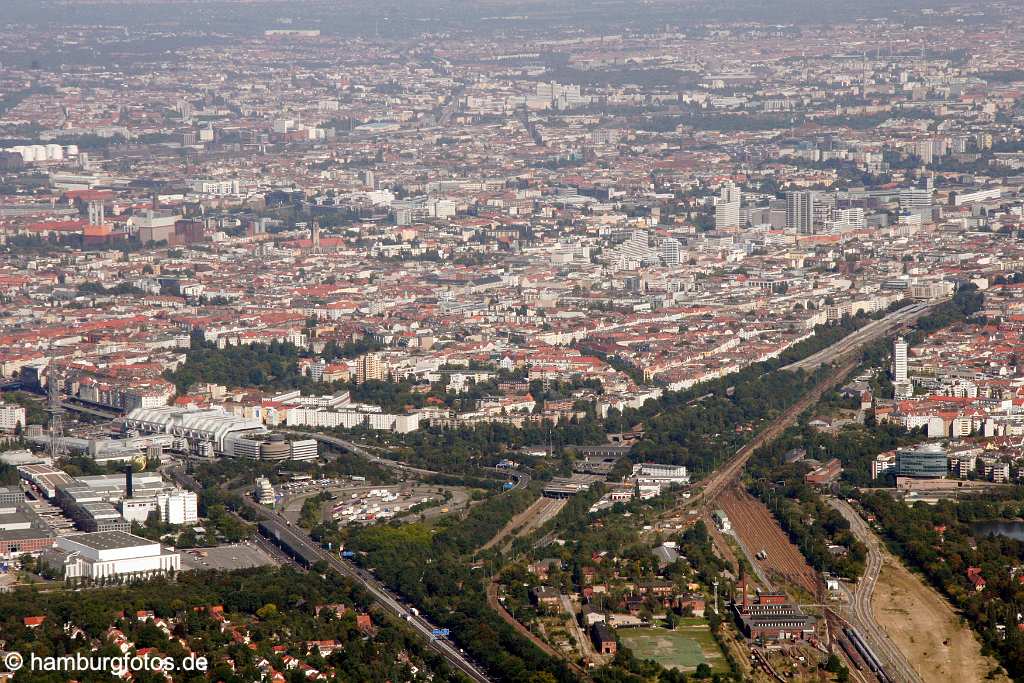 id108933 Berlin aus der Vogelperspektive | Berlin from a bird's eye view, Germany, Brandenburg, Berlin | Luftbild, Luftbilder, aerial photography, aerial picture, air photo