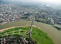 id107817 Düsseldorf am Rhein aus der Vogelperspektive | Duesseldorf from a bird's eye view , aerial photography, aerial picture, aerial pictures, air photo, air photos,...
