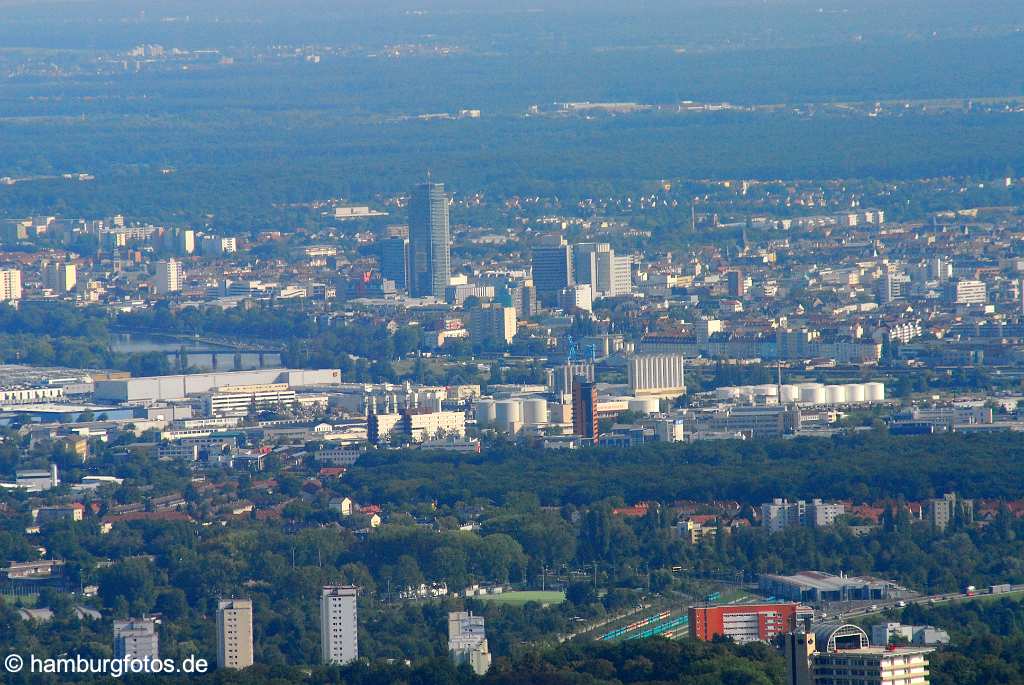 id107606 Luftbilder von Frankfurt am Main | aerial photography of Frankfurt am Main, aerial photography, aerial picture, aerial pictures, air photo, air photos, bird's eye view, Frankfurt am Main, Germany, Hessen, Luftbild, Luftbilder, Main, Vogelperspektive