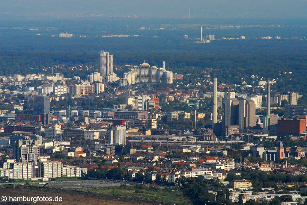 id207678 Luftbilder von Frankfurt am Main | aerial photography of Frankfurt am Main, aerial photography, aerial picture, aerial pictures, air photo, air photos, bird's eye view, Frankfurt am Main, Germany, Hessen, Luftbild, Luftbilder, Main, Vogelperspektive