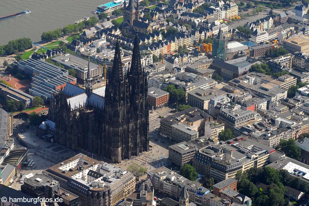 id107532 Köln aus der Vogelperspektive | Cologne from a bird's eye view Kölner DOM, Cathedral of Cologne, aerial photography, aerial picture, aerial pictures, air photo, air photos, bird's eye view, Cologne, Germany, Koeln, Luftbild, Luftbilder, NRW, Rhein, Rhine, Vogelperspektive