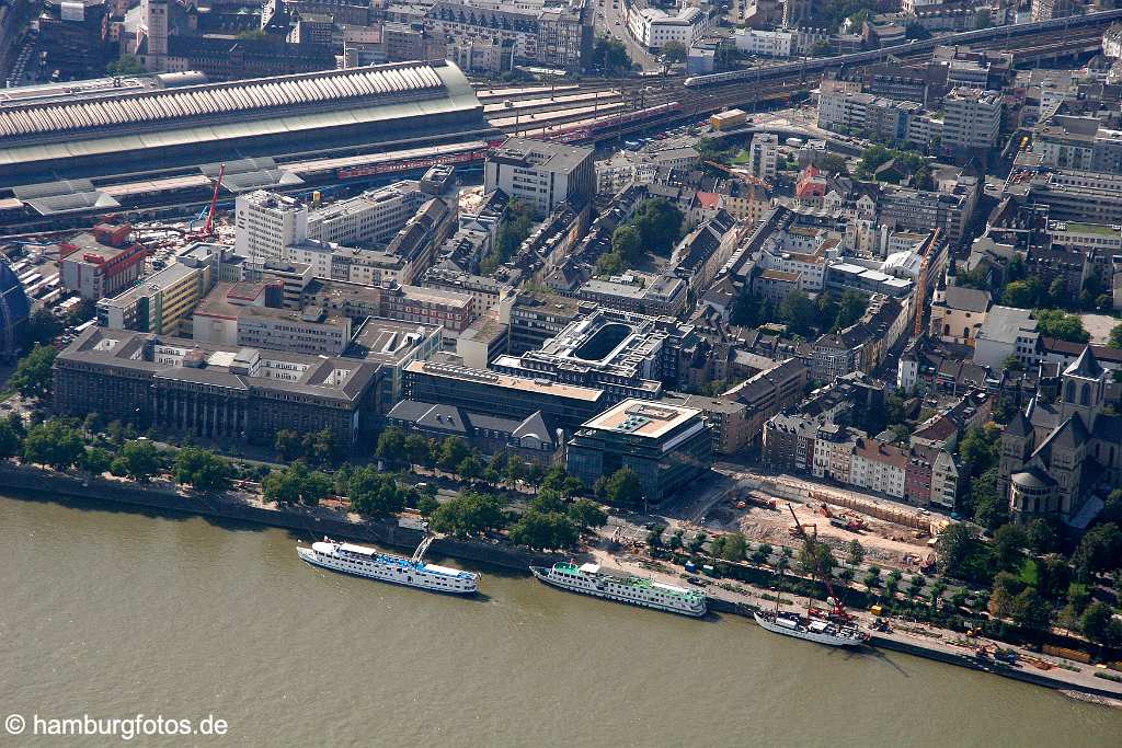 id107891 Köln aus der Vogelperspektive | Cologne from a bird's eye view , aerial photography, aerial picture, aerial pictures, air photo, air photos, bird's eye view, Cologne, Germany, Koeln, Luftbild, Luftbilder, NRW, Rhein, Rhine, Vogelperspektive