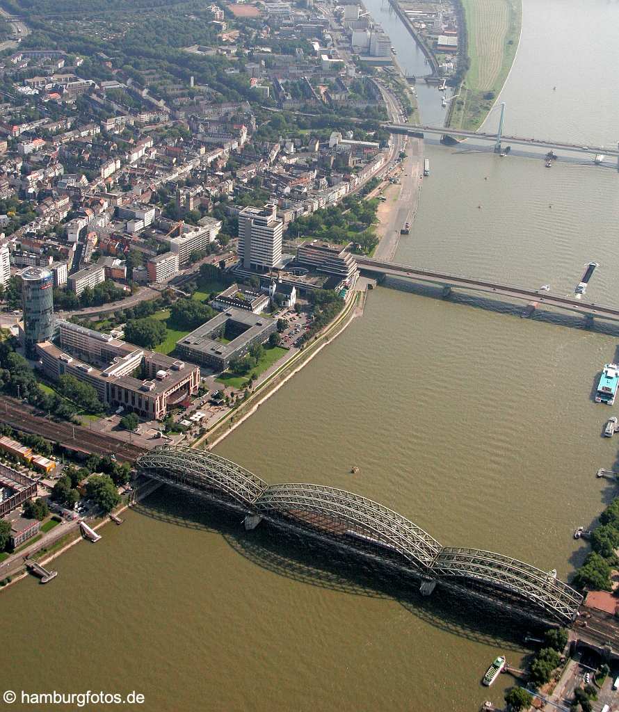 id107900 Köln aus der Vogelperspektive | Cologne from a bird's eye view , aerial photography, aerial picture, aerial pictures, air photo, air photos, bird's eye view, Cologne, Germany, Koeln, Luftbild, Luftbilder, NRW, Rhein, Rhine, Vogelperspektive