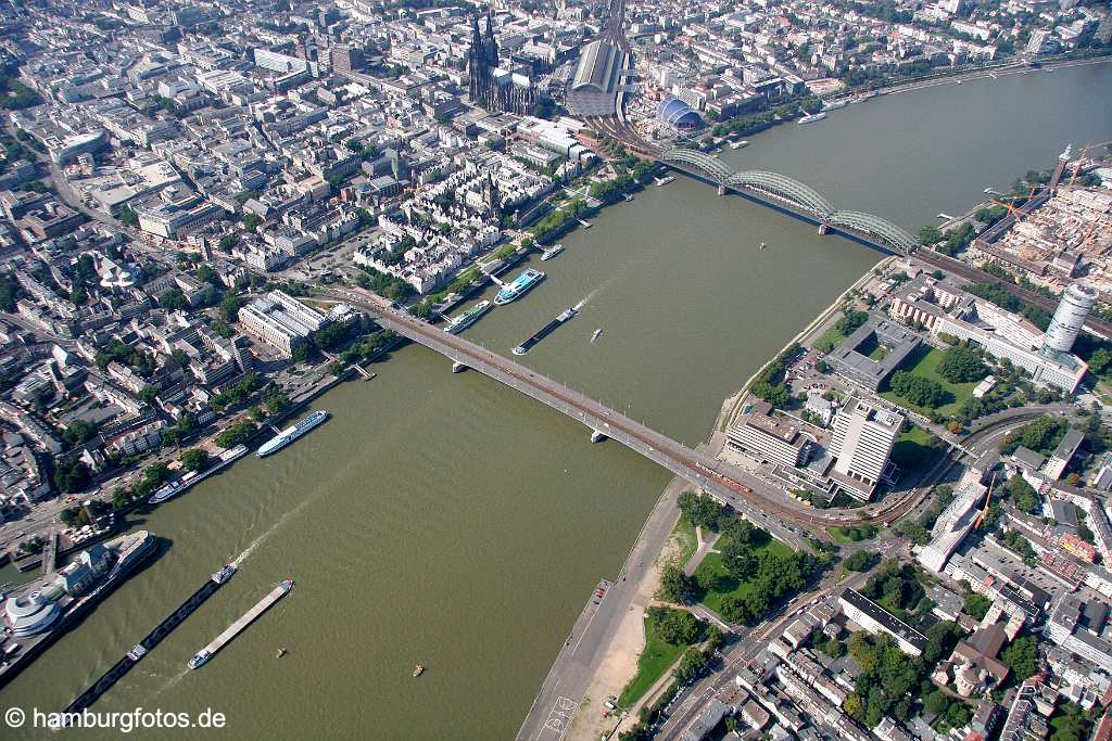 id207880 Köln aus der Vogelperspektive | Cologne from a bird's eye view Kölner DOM, Cathedral of Cologne, aerial photography, aerial picture, aerial pictures, air photo, air photos, bird's eye view, Cologne, Germany, Koeln, Luftbild, Luftbilder, NRW, Rhein, Rhine, Vogelperspektive