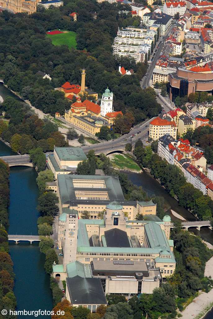 id107197 München an der Isar aus der Vogelperspektive | Munich from a bird's eye view , aerial photography, aerial picture, aerial pictures, air photo, air photos, Bayern, bird's eye view, Germany, Isar, Landeshauptstadt, Luftbild, Luftbilder, München, Munich, Vogelperspektive