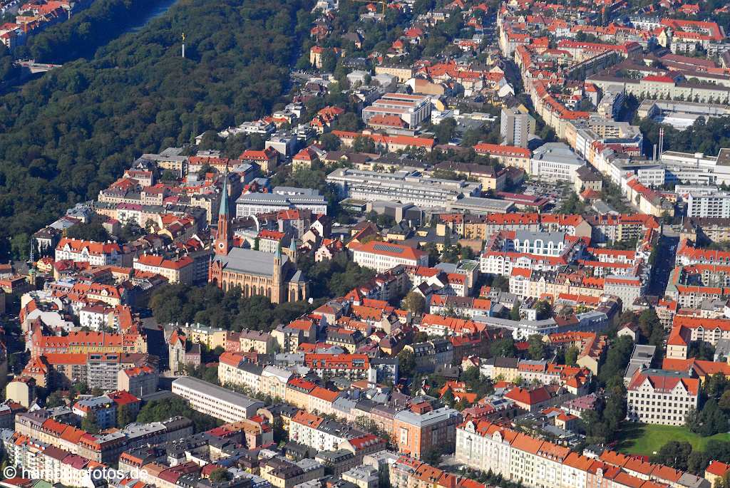 id107213 München an der Isar aus der Vogelperspektive | Munich from a bird's eye view , aerial photography, aerial picture, aerial pictures, air photo, air photos, Bayern, bird's eye view, Germany, Isar, Landeshauptstadt, Luftbild, Luftbilder, München, Munich, Vogelperspektive