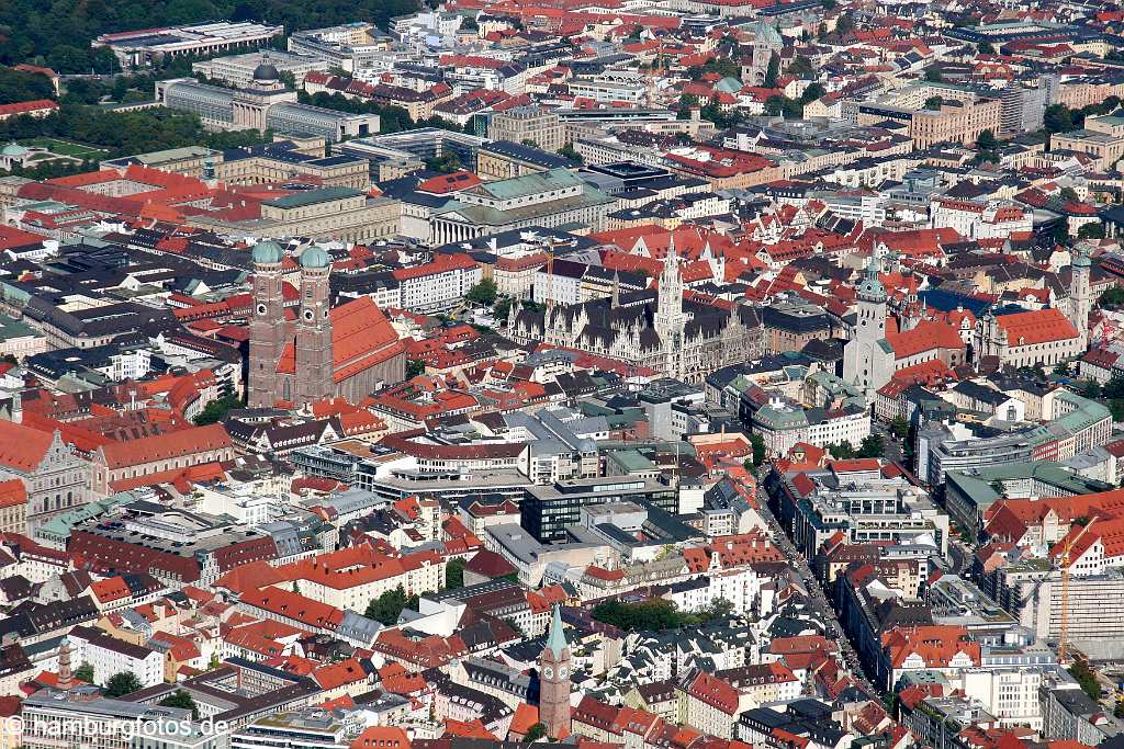 id108053 München an der Isar aus der Vogelperspektive | Munich from a bird's eye view , aerial photography, aerial picture, aerial pictures, air photo, air photos, Bayern, bird's eye view, Germany, Isar, Landeshauptstadt, Luftbild, Luftbilder, München, Munich, Vogelperspektive