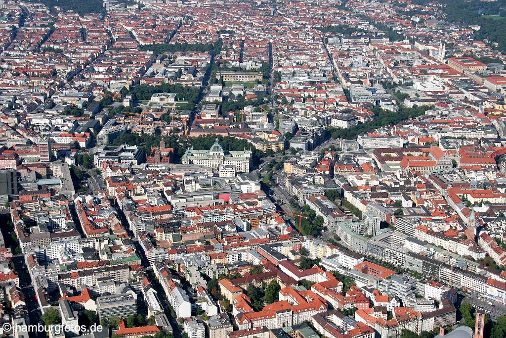 id108060 München an der Isar aus der Vogelperspektive | Munich from a bird's eye view , aerial photography, aerial picture, aerial pictures, air photo, air photos, Bayern, bird's eye view, Germany, Isar, Landeshauptstadt, Luftbild, Luftbilder, München, Munich, Vogelperspektive