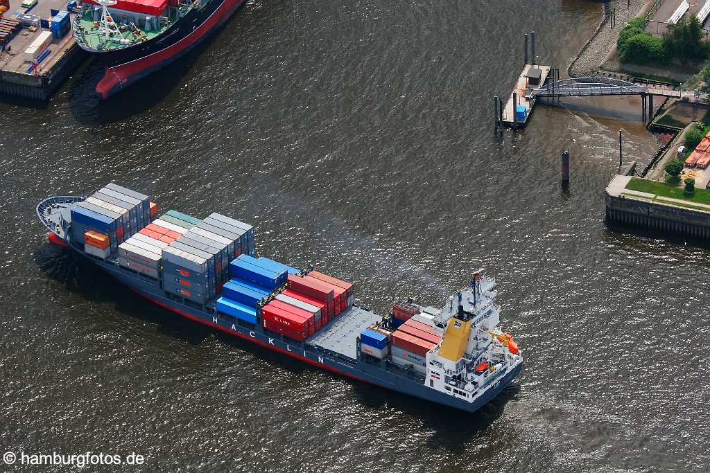 id103094 Luftbild Hamburg | Containerschiff der Hacklin