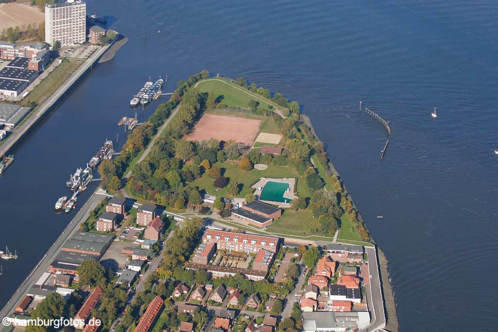 id104238 Luftbild Hamburg | Finkenwerder, Steendiekkanal, Gorch-Fock-Park