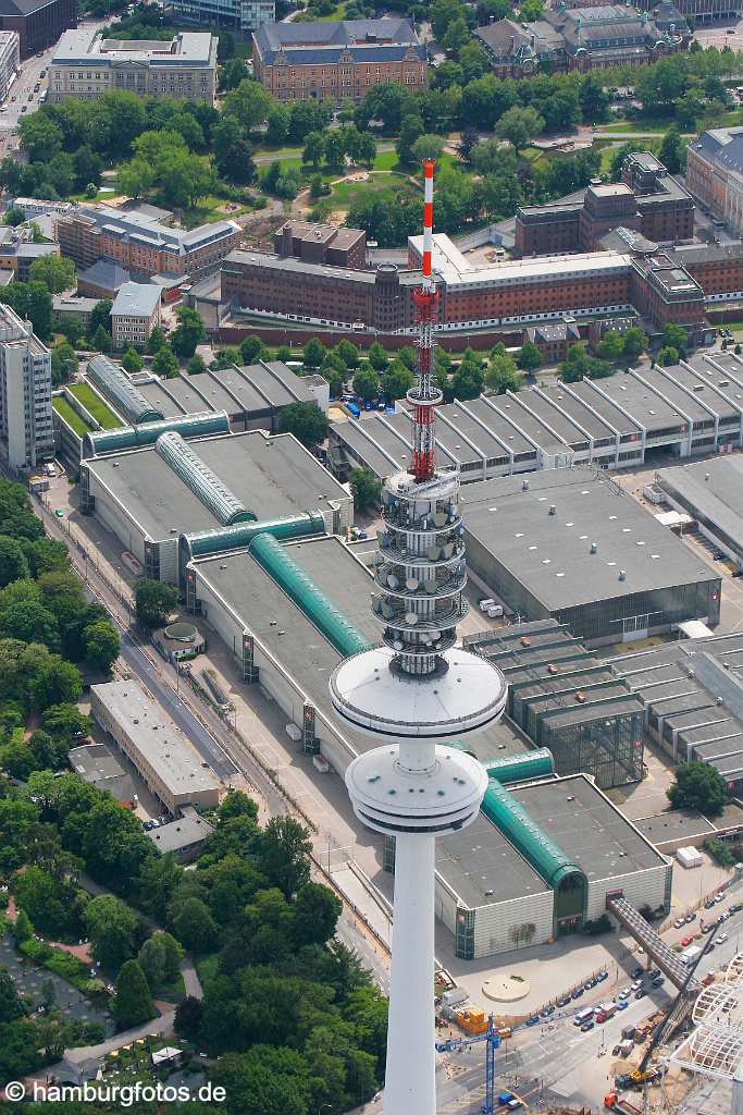 fsy_3077 Luftbild Hamburg | Fernsehturm mit den Messehallen