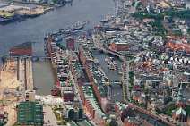 fsy_3255 Luftbild Hamburg | Hafencity und Speicherstadt Mai 2005