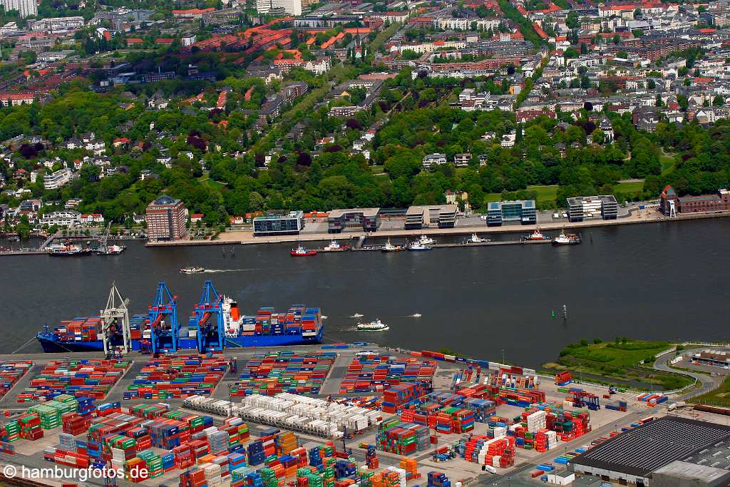 luft664 Luftbild Hamburg | Neum�hlen, Die Perlenkette, Containerterminal Burchardkai, Norderelbe, Schlepperstation