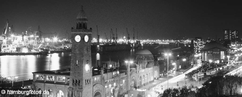 id102162 Landungsbrücken bei Nacht, Hansestadt Hamburg / Skylines / Panorama in Mittelformatqualität, Skyline, Skylines, Panorama, Panoramabilder, Panoramafotos, Hamburg, Hamburger, Hamburgo, Hambourg