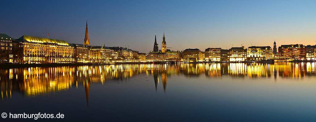 skyline_hamburg_P001 Nachtaufnahme zur "blauen Stunde" Skyline, Panoramabild Hamburg, Binnenalster, Ballindamm, Jungfernstieg Format: 120 x 40 cm,150 x 50 cm, 200 x 55 cm, 200 x 70 cm, 300 x 100 cm