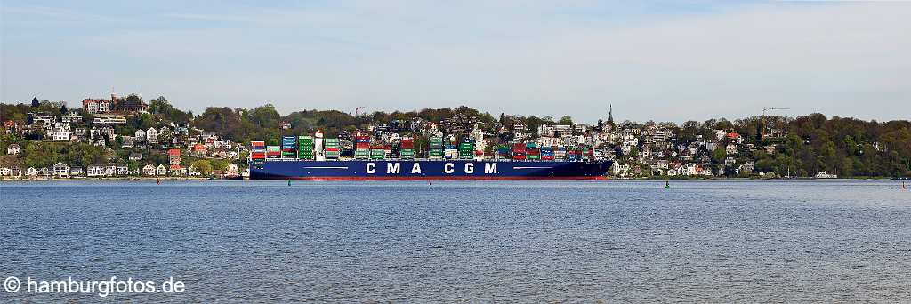 skyline_hamburg_P063 Panorama Blankenese mit Elbe und Containerschiff