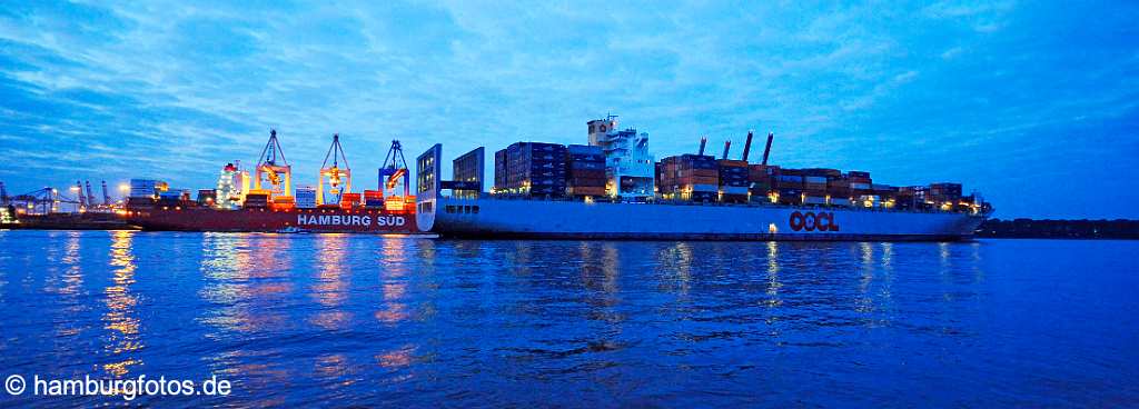 skyline_hamburg_P077 Hamburg Hafen Containerschiff Elbe