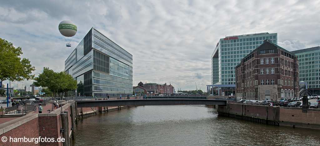 skyline_hamburg_P086 Hamburg: Zollkanal mit Bürohaus Deichtor und r. Spiegel Verlag
