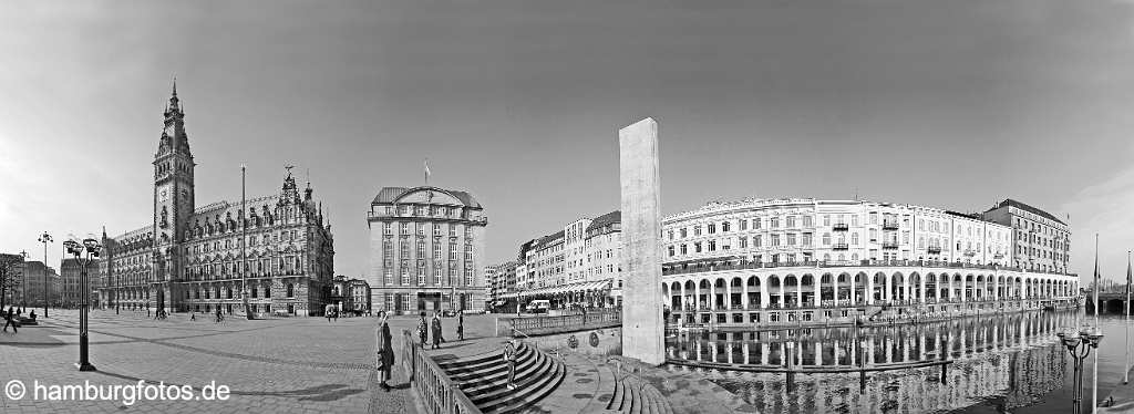 hamburg_schwarzweiss_002 Panoramabild Hamburger Rathausmarkt, Alsterarkaden