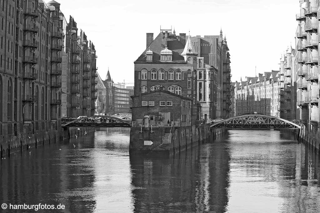 hamburg_schwarzweiss_025 Hamburg | Speicherstadt mit Wasserschlößchen