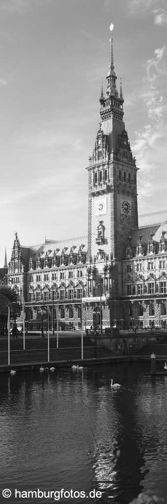 hamburg_schwarzweiss_084 Hamburger Rathaus, Kleine Alster / Hansestadt Hamburg / Skylines / Panorama in Mittelformatqualitaet, Skyline, Skylines, Rathausmarkt, Panorama, Panoramabilder, Panoramafotos, Hamburg,