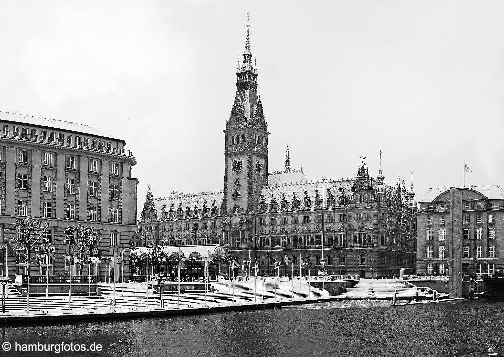 hamburg_schwarzweiss_109 Hamburger Rathaus, Winter 2010, kleine Alster