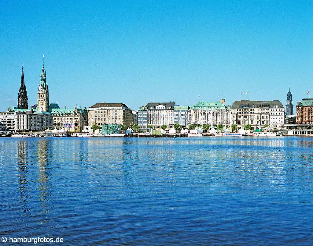 id106743 Hamburg | Binnenalster, Jungfernstieg Skyline 2006, Hamburg, Hamburger, hanseatisch, Alster, MF, Mittelformat, Jungfernstieg, Rathaus, Mahnmal, St. Nikolai, See, lake