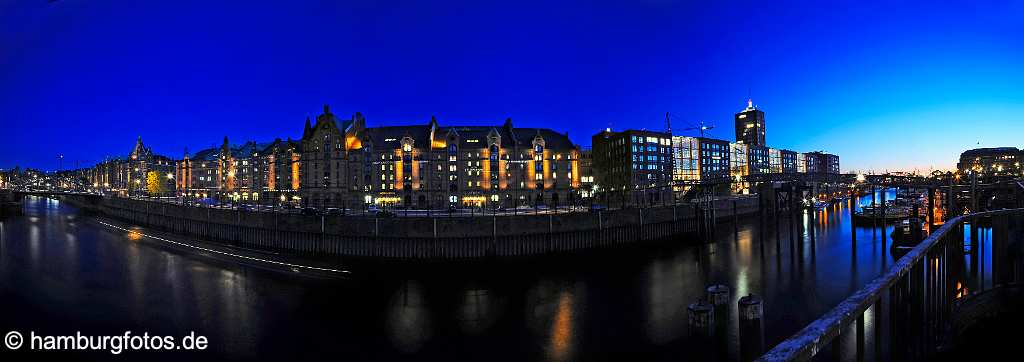 id505534 Panoramabild Hamburg - Speicherstadt und Hafencity mit Zollkanal und Binnenhafen