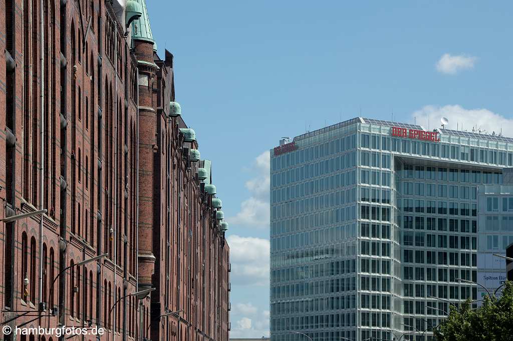 id519976 Historisches Gebäude und Neubau vom Spiegel Verlag Hamburg