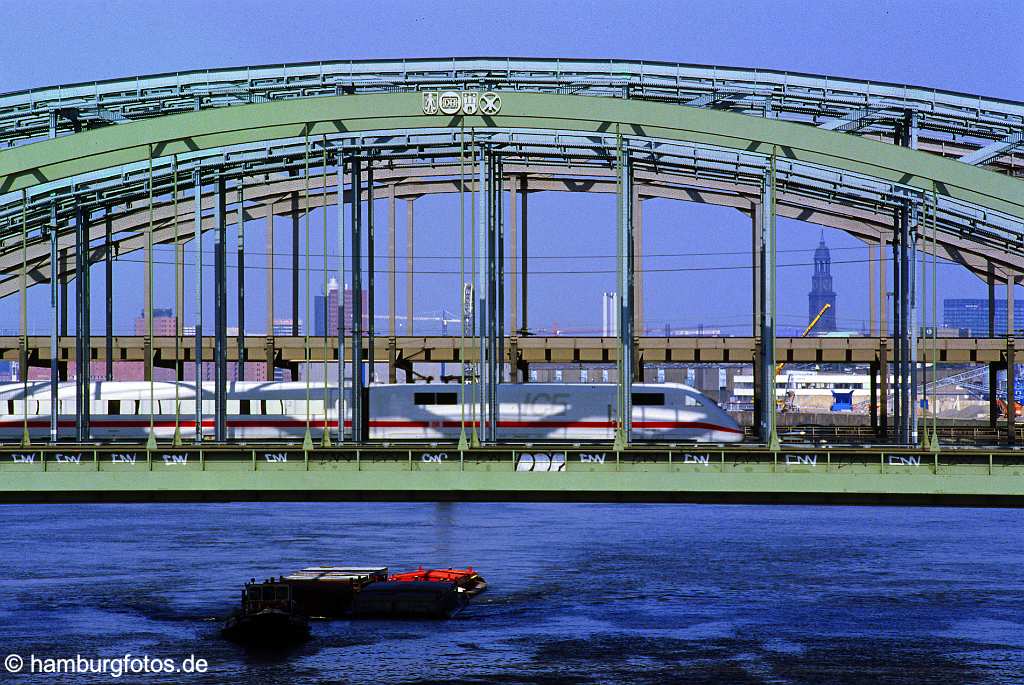 fsy_2737 Freihafen-Elbbrücke, Norderelbe, Deutsche Bahn AG, Nadelöhr, Zugverkehr