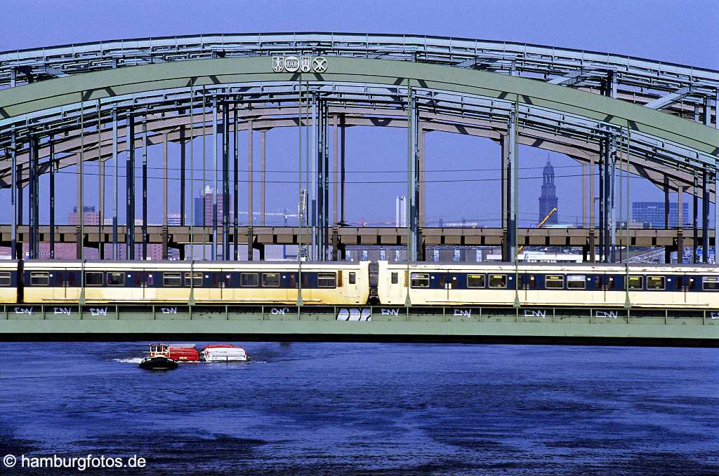 fsy_2739 Freihafen-Elbbrücke, Norderelbe, Deutsche Bahn AG, Nadelöhr, Zugverkehr