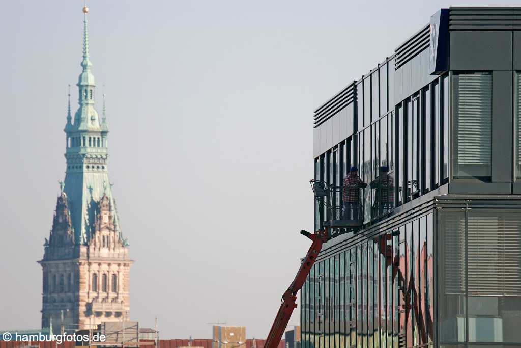 id104753 Hamburg | Hafencity, Rathaus und SAB-Gebäude