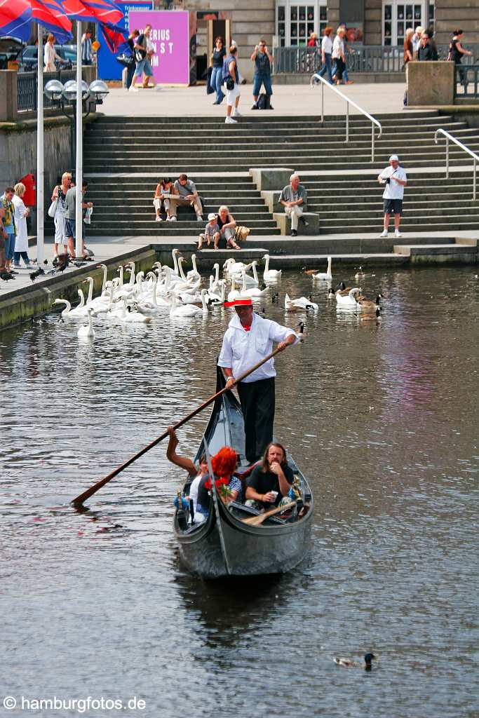 id106899 Hamburg | Gondel aus Venedig auf der kleinen Alster