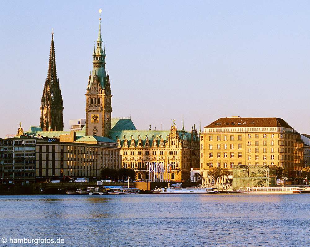 id109384 Hamburg | Hamburger Rathaus im Morgenlicht